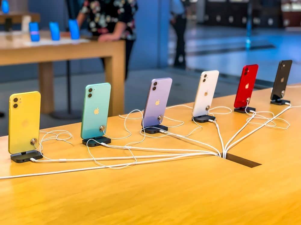 7 Reasons Why You Should Buy iPhone 11 - The Glossy Musings | The