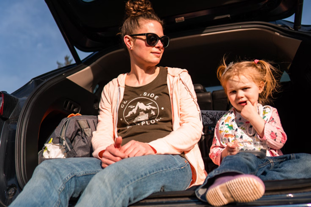 Creative Ways to Entertain Kids on the Road and at Your Stay